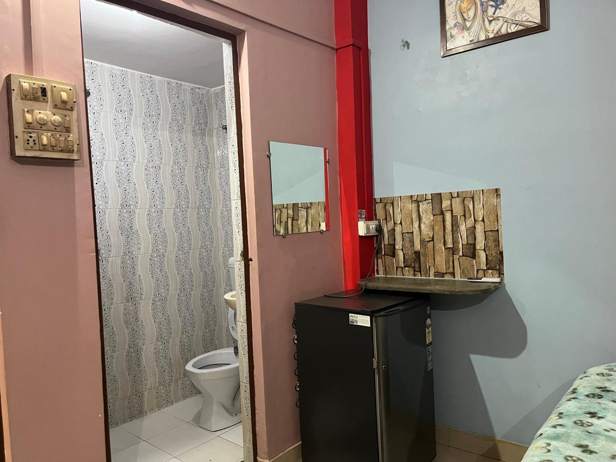 Indra Paying Guest House พาราณสี ภายนอก รูปภาพ